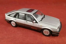1:43 Vanguards 1987 1988 Vauxhall Cavalier MK2 SRi 130 Silver Nice (Defects)