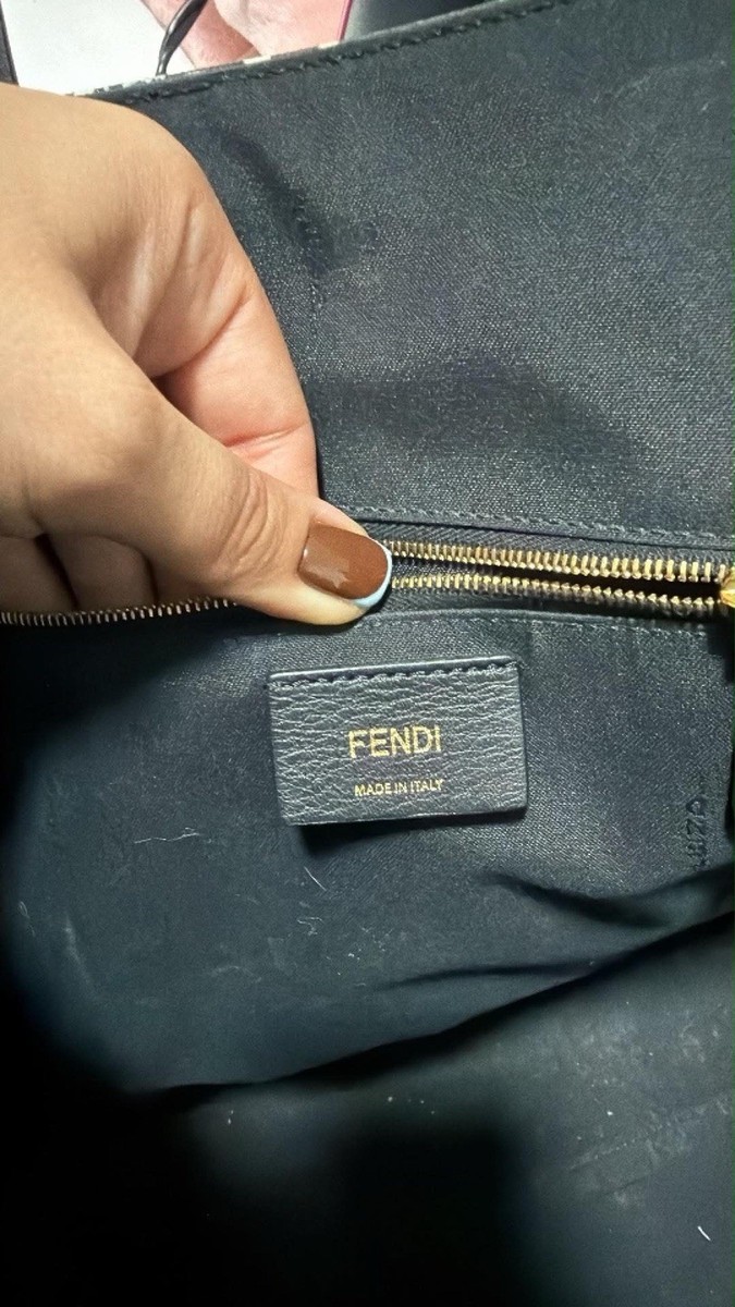 Fendi ノベルティ　ブローチ　FFロゴ　ブラック Fendi FF Logo Tote Bag Black/White, Gold Hardware, Zip, Inner