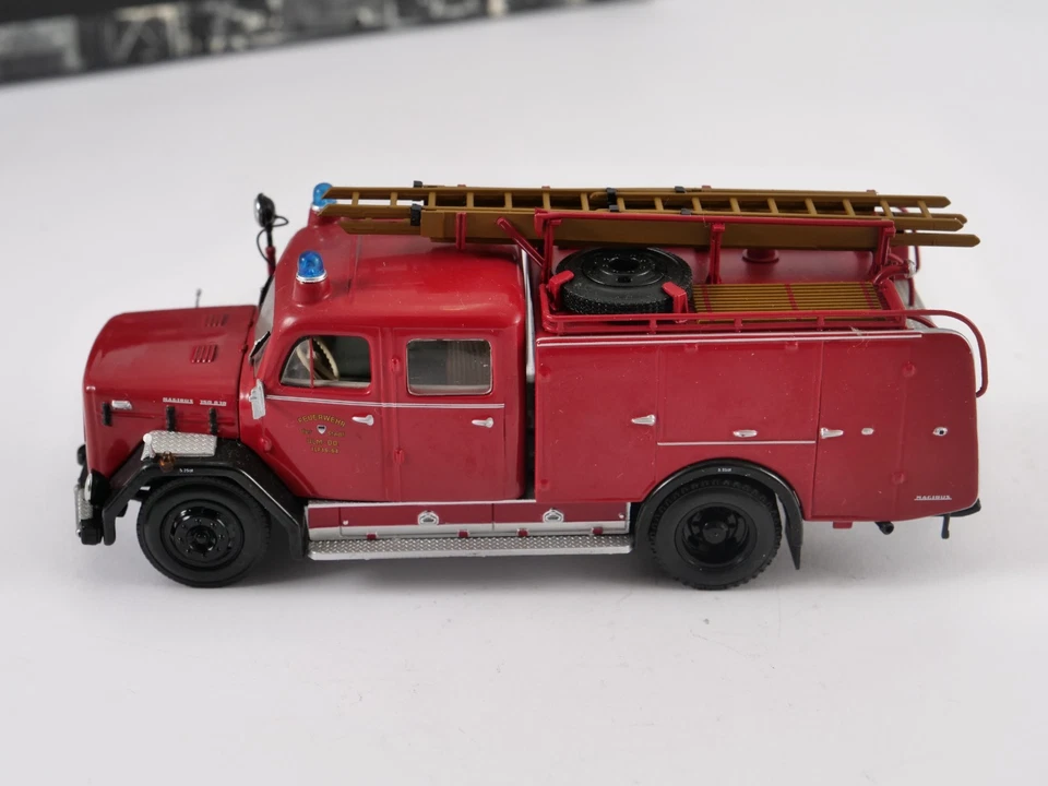 MINICHAMPS 1/43 MAGIRUS DEUTZ 150D 10 TLF 16 1964 - Immagine 4 di 4