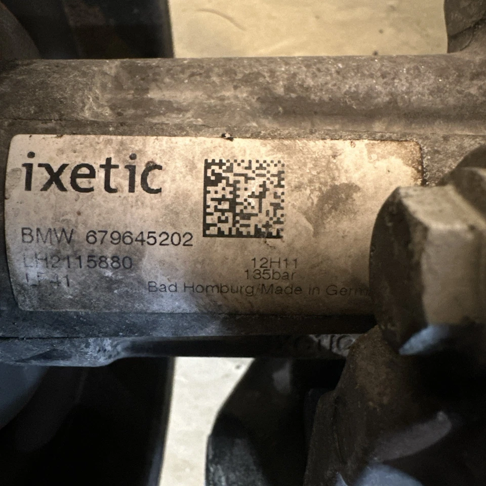 2011-2012 BMW X5 - Power Steering PUMP 679645202 - Image 4 of 4