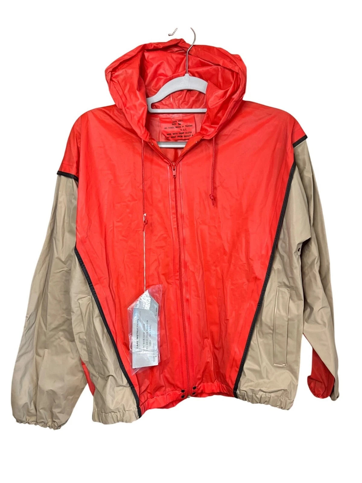 NWT Scoop Mens Medium Red Tan Colorblock Hooded Windbreaker Jacket ZipLook 23x24