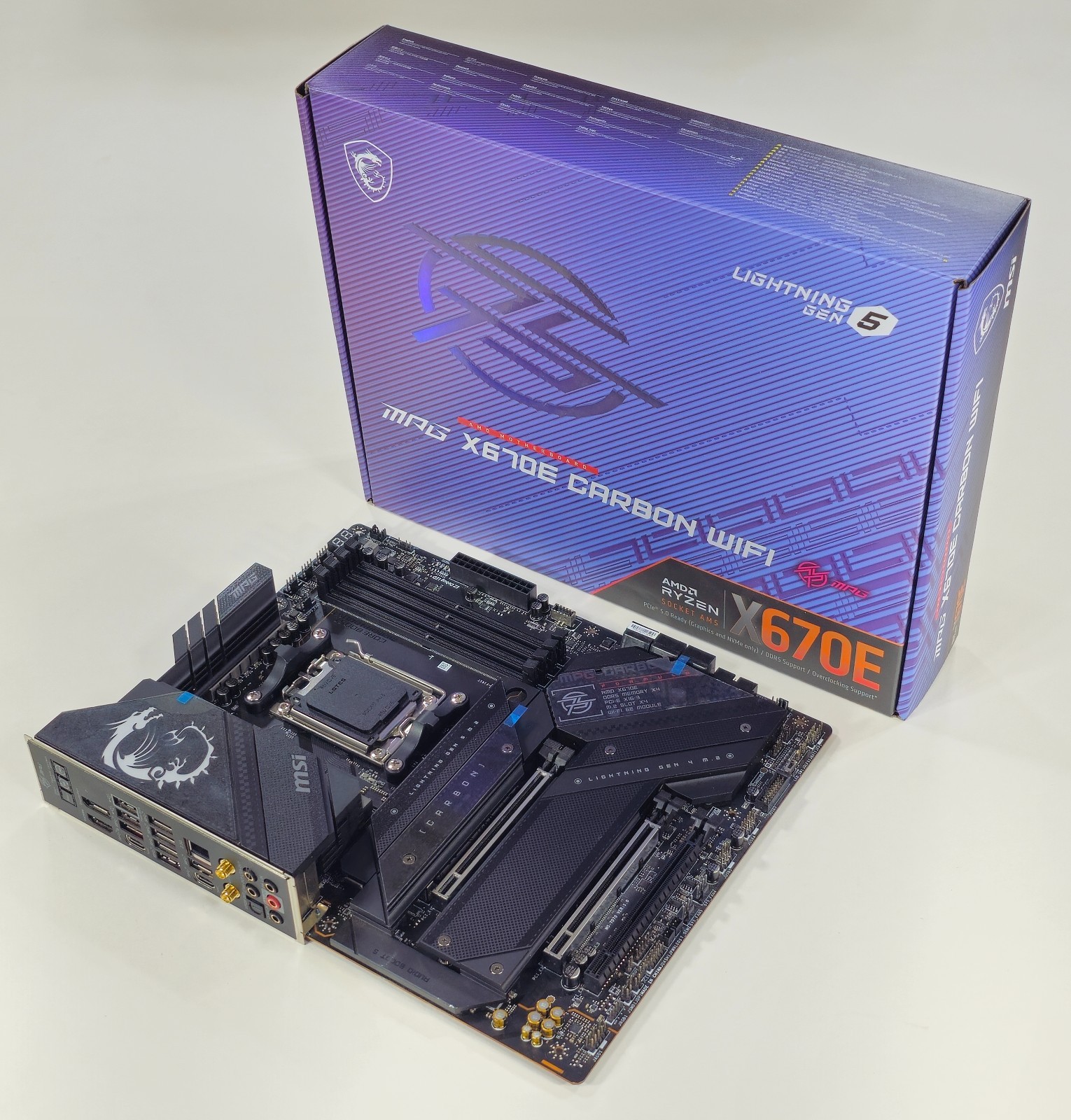 MSI MPG X670E CARBON WIFI AM5 Ryzen 7000 + 9000 Series DDR5 ATX Motherboard