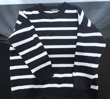 Stradivarius Sweater Medium Stripped black and white pullover