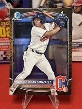 2025 Bowman - Chrome Prospects Esteban Gonzalez #BCP-70 Reptilian Refractor (RC)