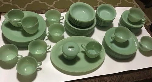 Mixed Lot Of Vintage Fire King Jadeite Ware 66 Pieces