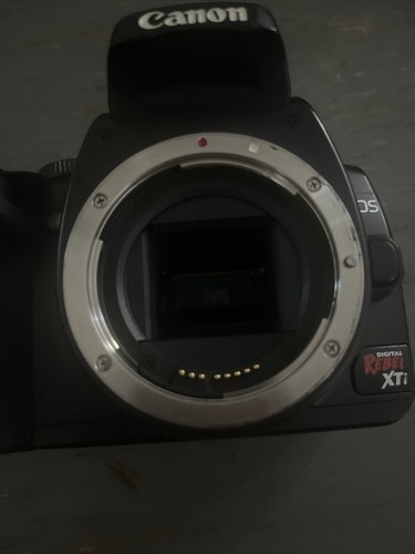 Canon EOS Rebel XTi 10.1mp DSLR Camera Body Only - Picture 7 of 7