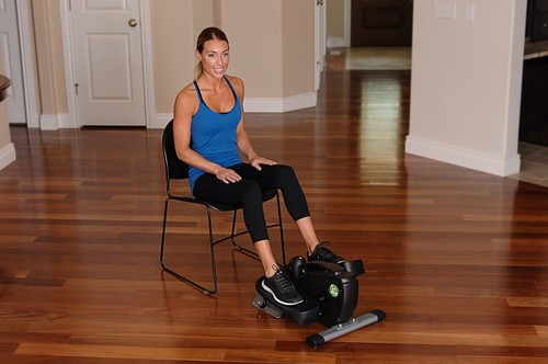 Stamina -COMPACT STRIDER- Trainer Mini Cardio Exercise Elliptical Bike - 55-1618 - Picture 3 of 4