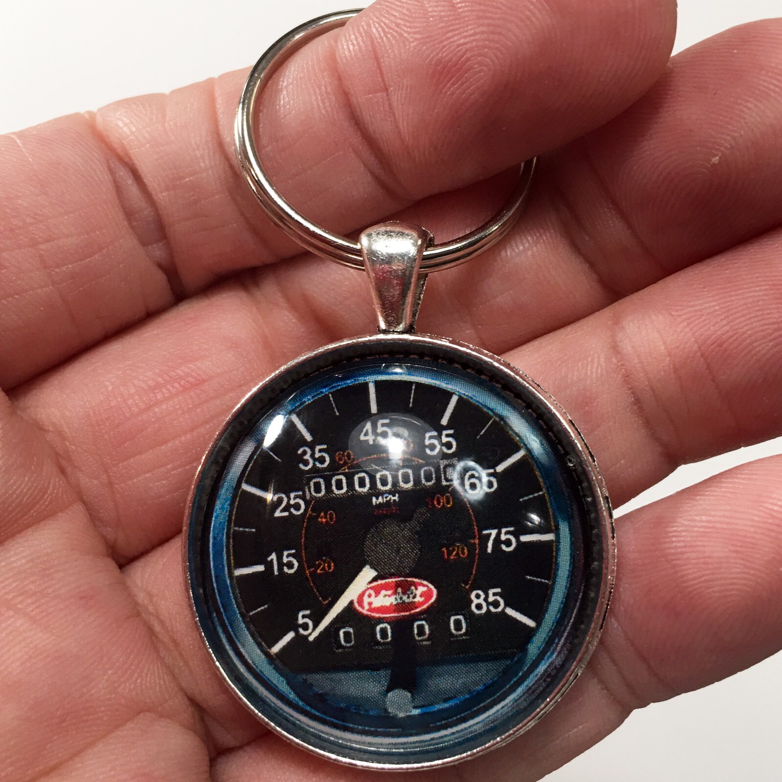 Peterbilt 379 Truck 85 MPH Speedometer Gauge Keychain