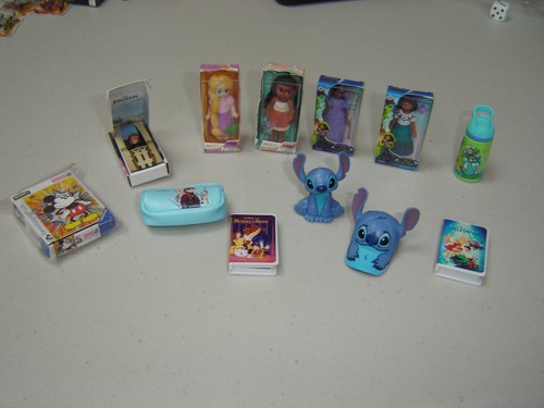 Zuru Mini Brands Toys Disney Mermaid Frozen Encanto Lilo & Stitch Mickey & More