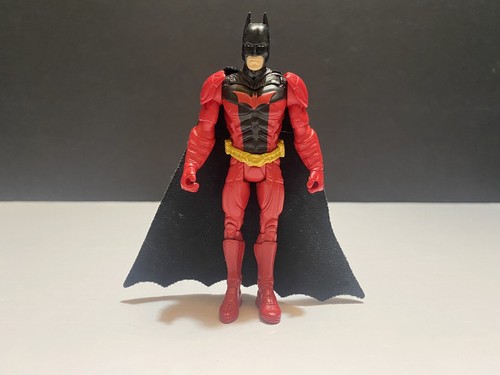 Mattel DC Universe Dark Knight Rises rot Batman BATARANG BASH 4" Actionfigur - Bild 1 von 7
