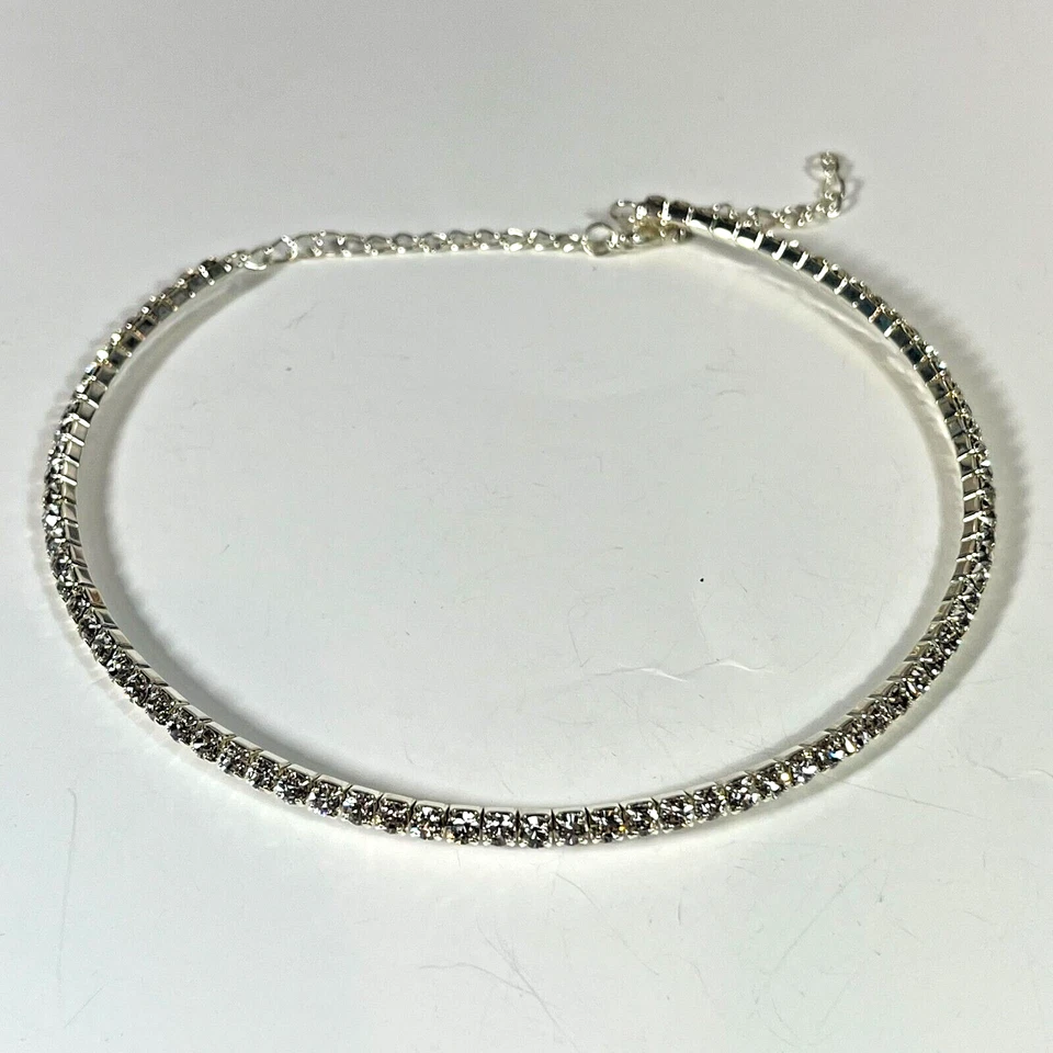 Elegante Collar Gargantilla Elementos Swarovski Un Nivel Color Cristal Transparente Foto 4 de 4