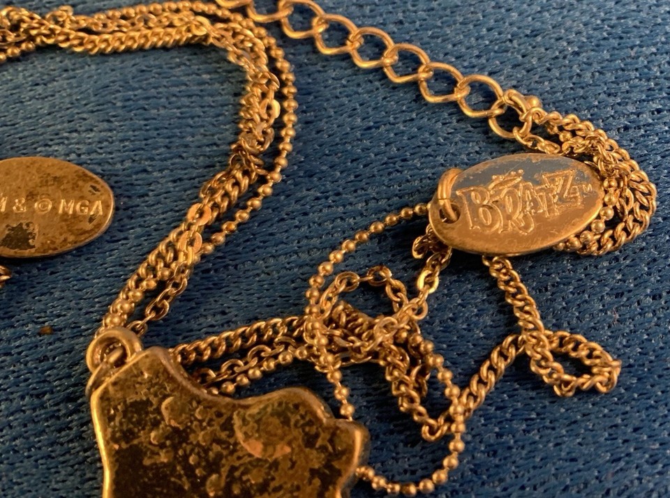 9 Chains/Pendants Hearts, Skate, LiveLiveLaugh, Lady Head Dime