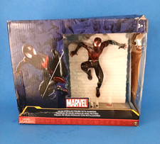 Disney Parks Marvel Spider Vs Miles Morales personaggio con set pennarelli nuovo con scatola