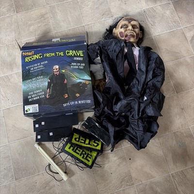Spirt Halloween Rising from the Grave Zombie Retired Replacement Missing Pieces