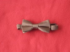 1 Fliege für Kinder / Jungen goldbraun neuwertig Hochzeit Kommunion Konfirmation