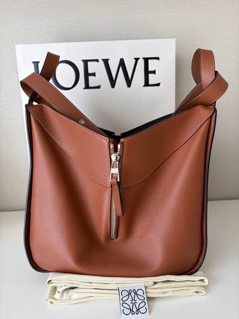 [Extremely Good Condition] LOEWE Hammock Small Tan - image 11
