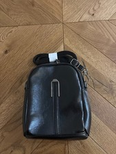 BLACK SMALL ACROSS BODY BAG