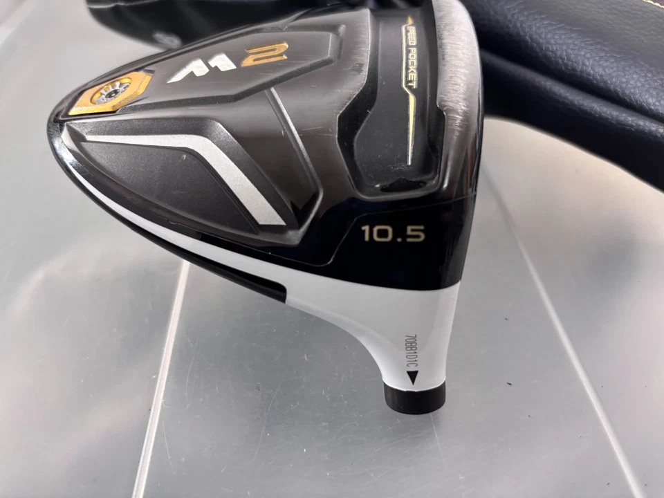 TaylorMade M2 10,5 gradi golf driver solo testa RH con coperchio - Immagine 2 di 4