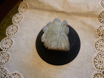 China wunderschöner heller Jade Buddha Feng Shui Handarbeit um 1900 a. Nachlass