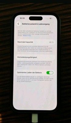 Apple iPhone 14 Pro 128 GB Schwarz 85% Rückseite gesprungen 