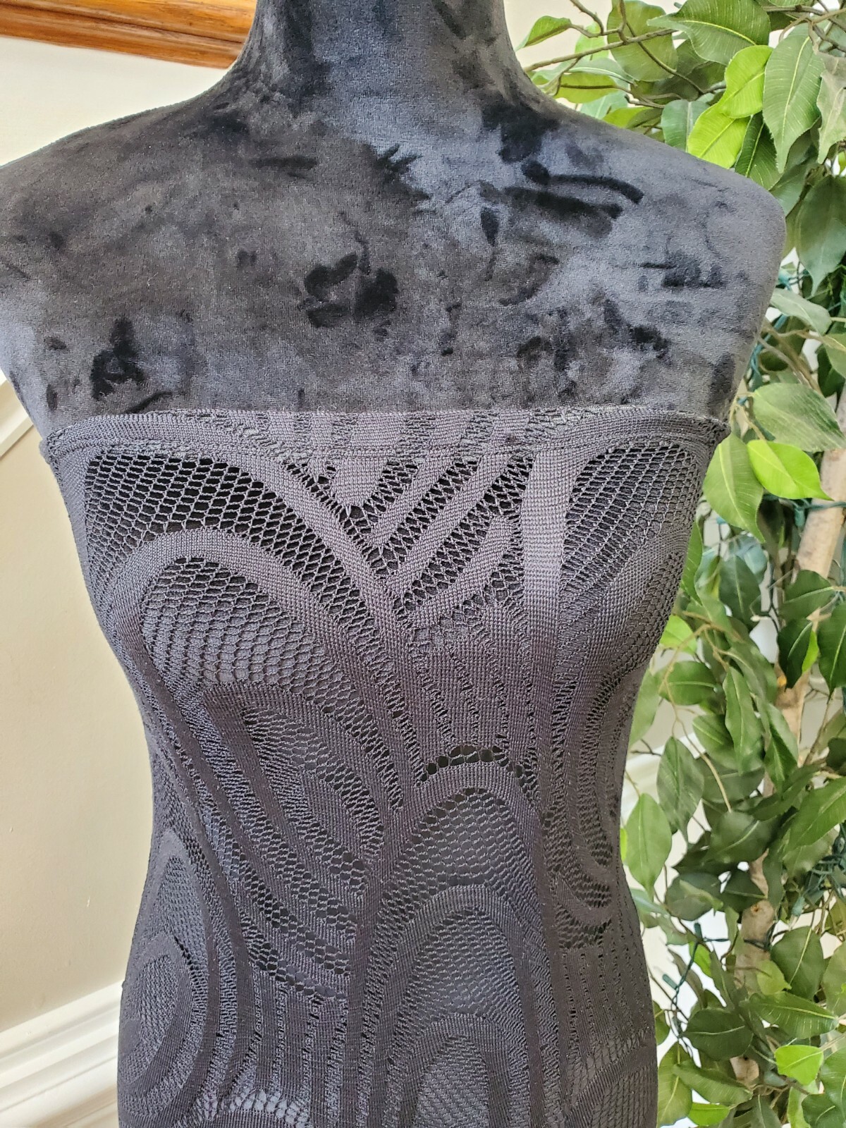 Boutique Style Solid Black Nylon Off The Shoulder… - image 5