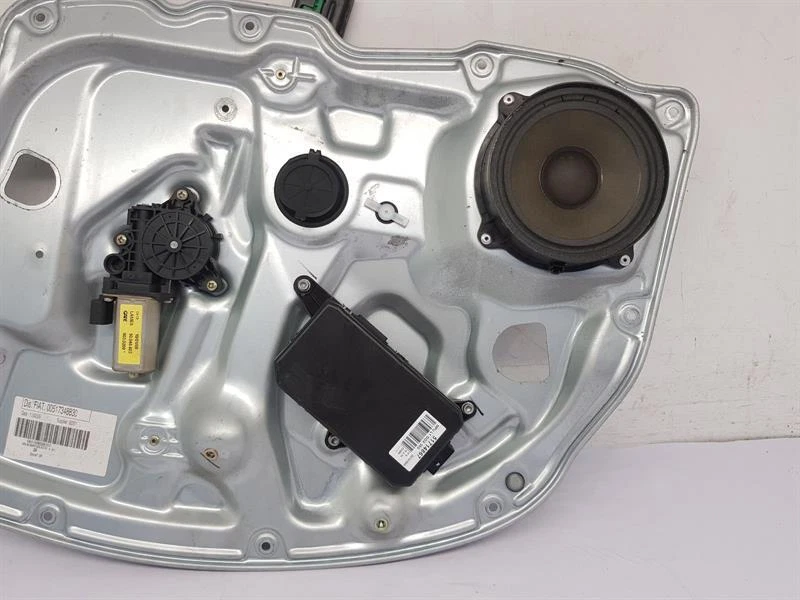 FIAT IDEA 2003-2007 REGULADOR VENTANA DELANTERA LADO CONDUCTOR DERECHO 5 PUERTAS HATCHBACK Foto 3 de 4