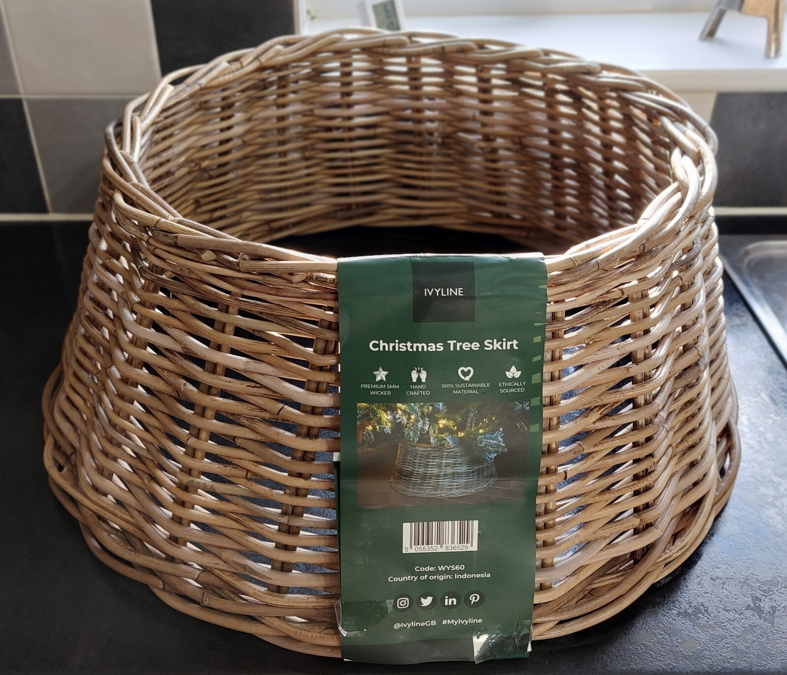 Willow / wicker Christmas Tree Skirt brand new unused with labels eBay