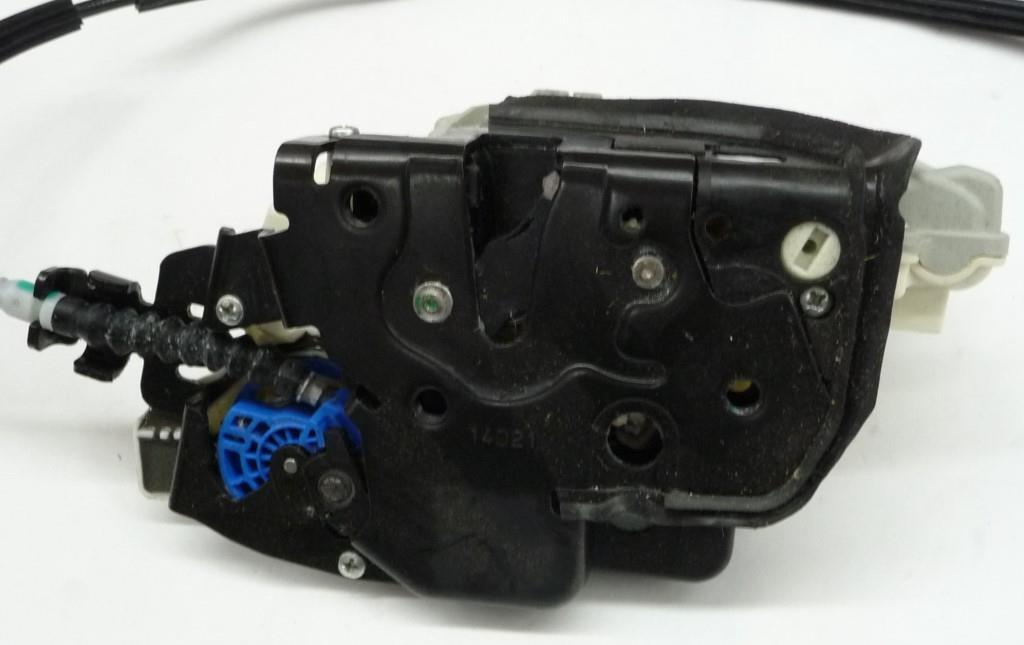 2016-2022 Bentley Bentayga Door Lock Latch Right 4M0839016J OEM A1