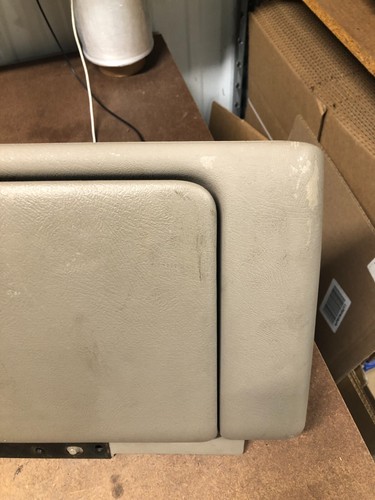 99-02 NBS Escalade Yukon Denali RH Passenger Dash Glove Box Trim Console Bolster - Picture 10 of 19
