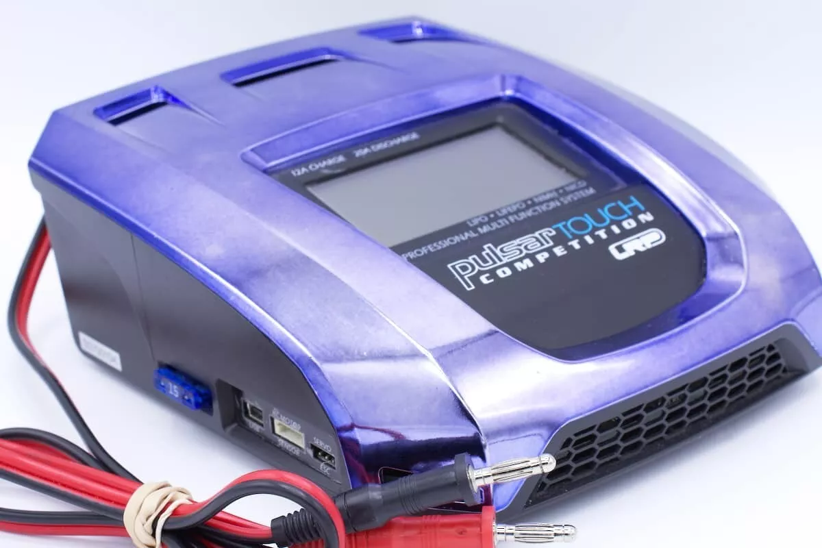 LRP Pulsar Touch Competition LiPo/LiFe/NiMH/NiCd DC Charger