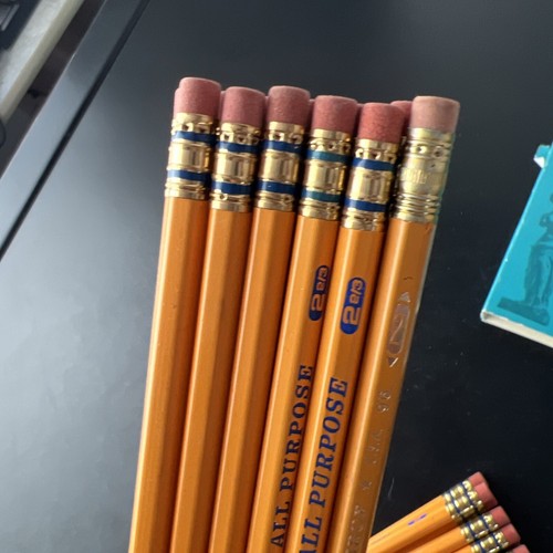 NEW Box Vintage Venus Velvet Blue Band Pencils #3557 No. 2 34pc Lot Different St - Picture 8 of 16