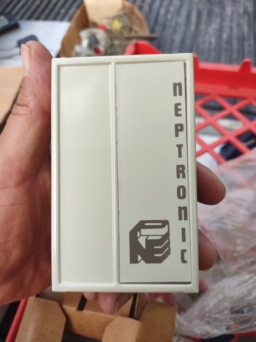 JOHNSON CONTROLS W42AA-1C Humidistat, Rm Humidistat - Picture 3 of 5