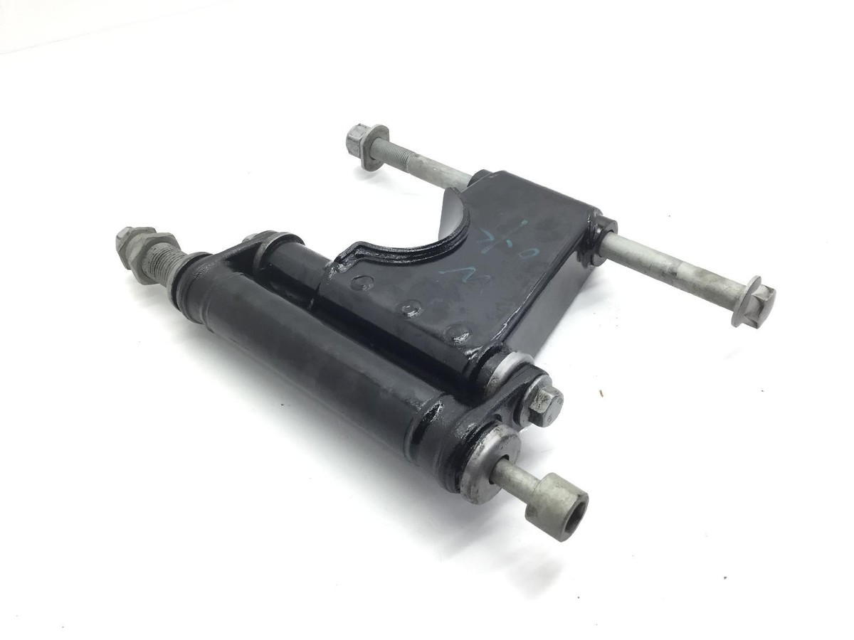 52062309 METZGER Supporto braccio oscillante Assale post
