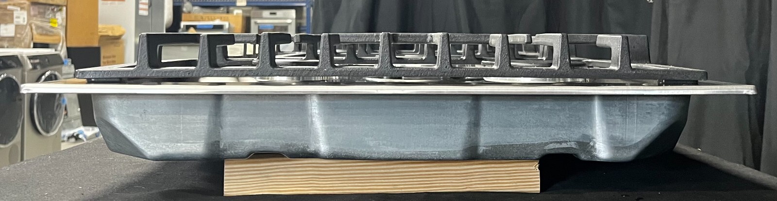 Bosch 800 Series NGM8658UC 36" Gas Cooktop with 5 Sealed Burners, Heavy-Duty Gra