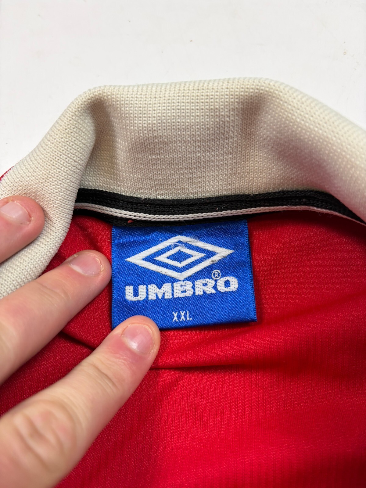 Manchester United 1998-00 Home Kit by Umbro