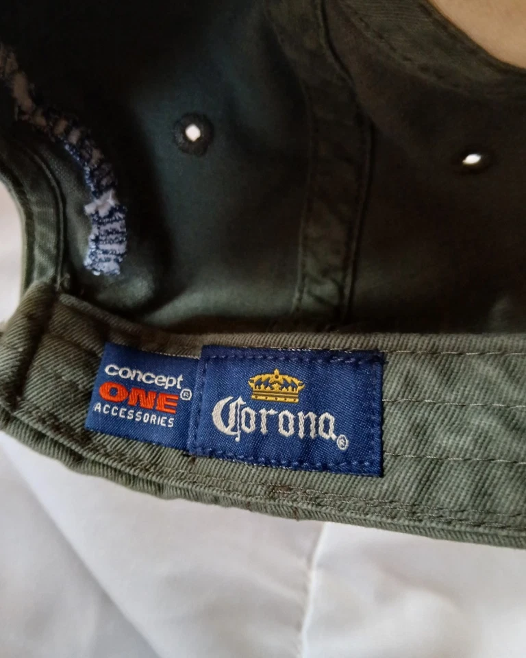 Ahorre agua, beba Corona Concept One accesorios sombrero verde militar envejecido. Foto 3 de 3