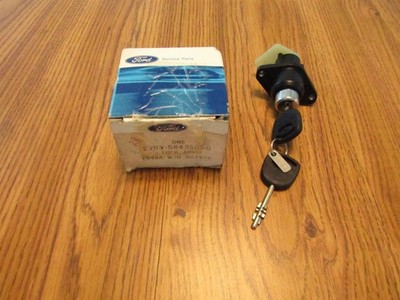 NOS 1988 MERKUR SCORPIO TRUNK COMPARTMENT KEY AND LOCK SET KIT E7RY5843505B
