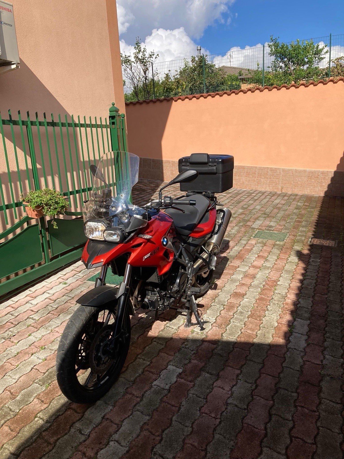 BMW F700gs