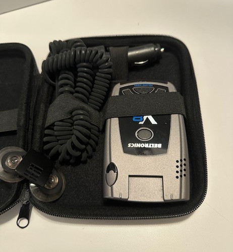 Beltronics V8 Radar Detector w/ Case Mount Power Cord Tested Works