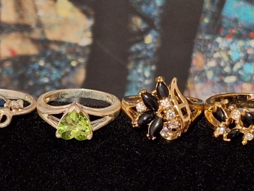Lot Of 11 Gold & Silver Tone Rings Unknown Stones - Picture 4 of 11