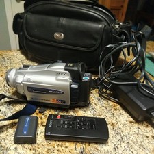 Sony DCR-TRV27 Camcorder W/ C:31:23 error code For Parts / Repair Mini DV / bag