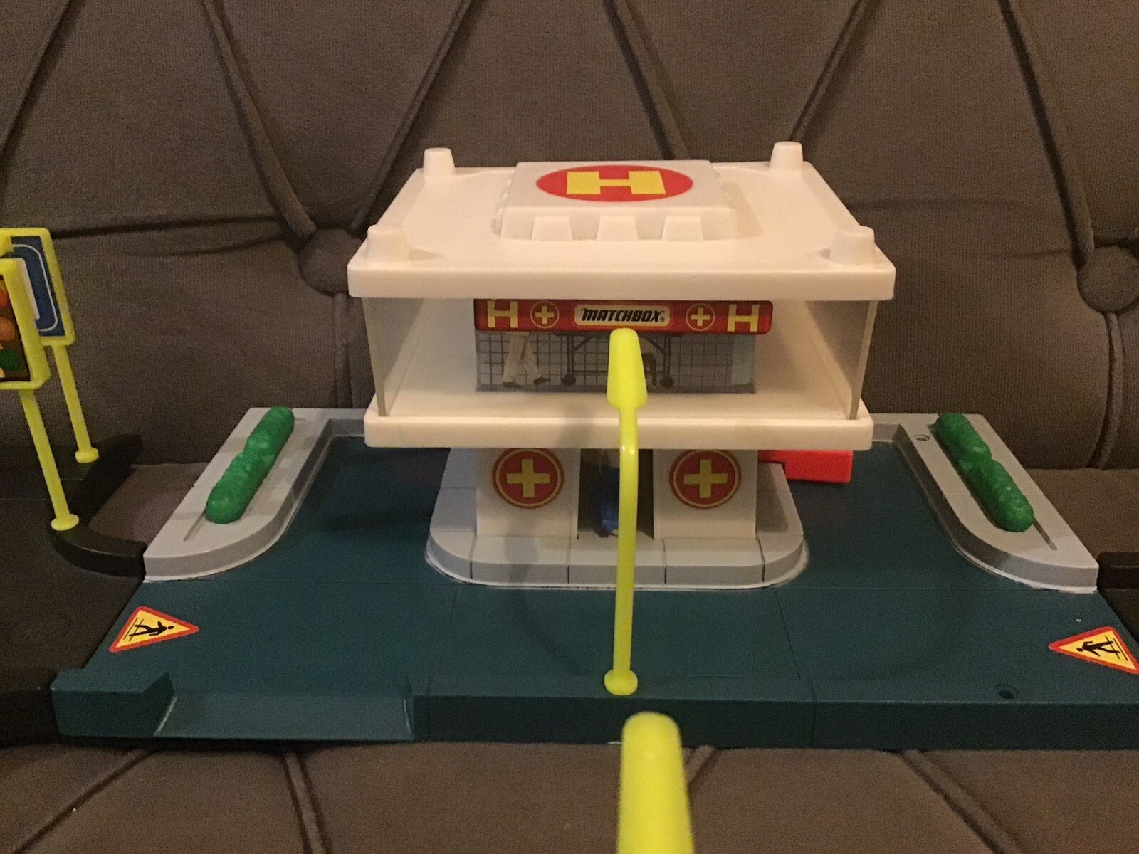 Matchbox Action System 6 Hospital 1996 Fantastic Vintage Set Perfectly