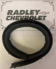 NEW GM OEM CHEVY FRONT WEATHERSTRIP- GENERAL MOTORS GMC 23377081