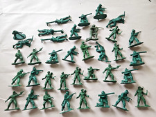 Vintage Toy Soldiers Army Men Plastic War Green 36-Lot Made in Hong Kong