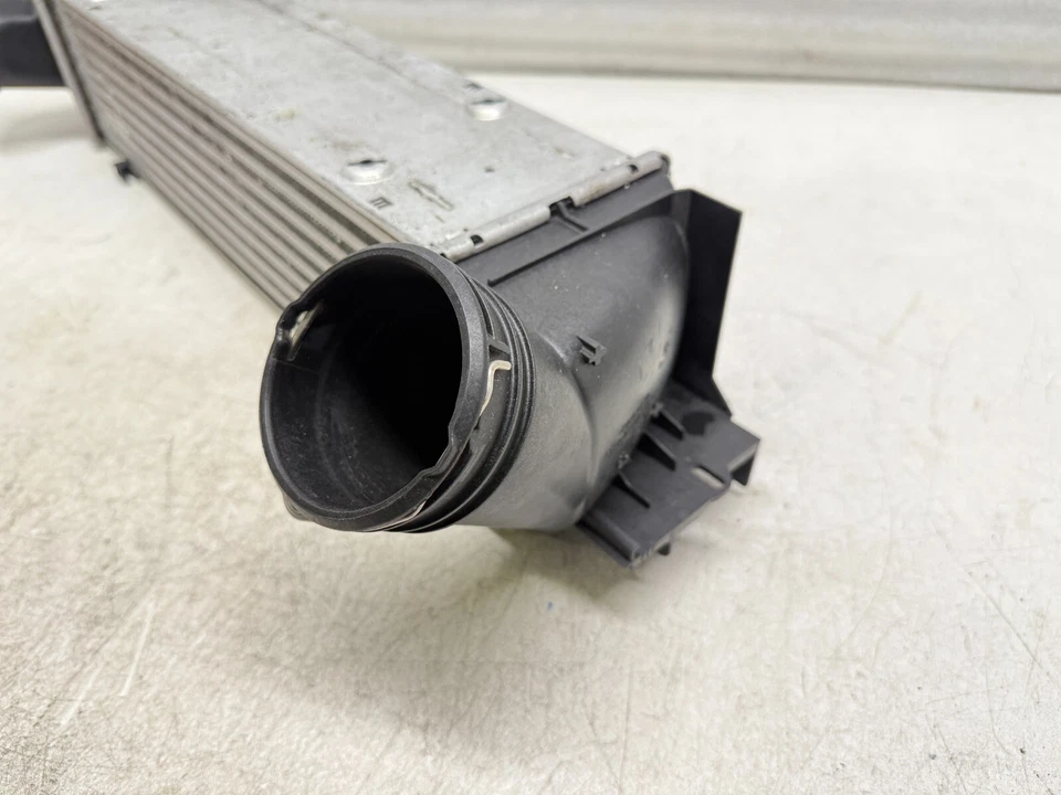 Intercooler BMW X1 P410152 2012-2015 E90 E92 E60 7540035 OEM Foto 2 de 4