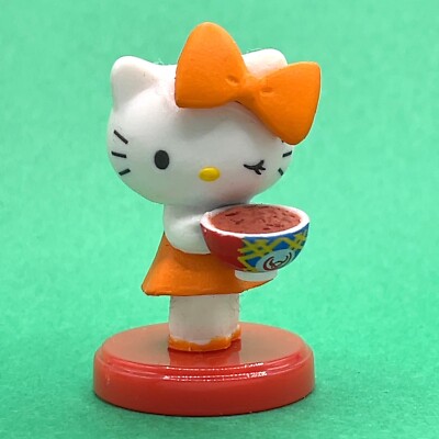 Hello  Kitty  x Yoshinoya (Gyu-don Restaurant)  Choco Egg Mini Figur  Furuta