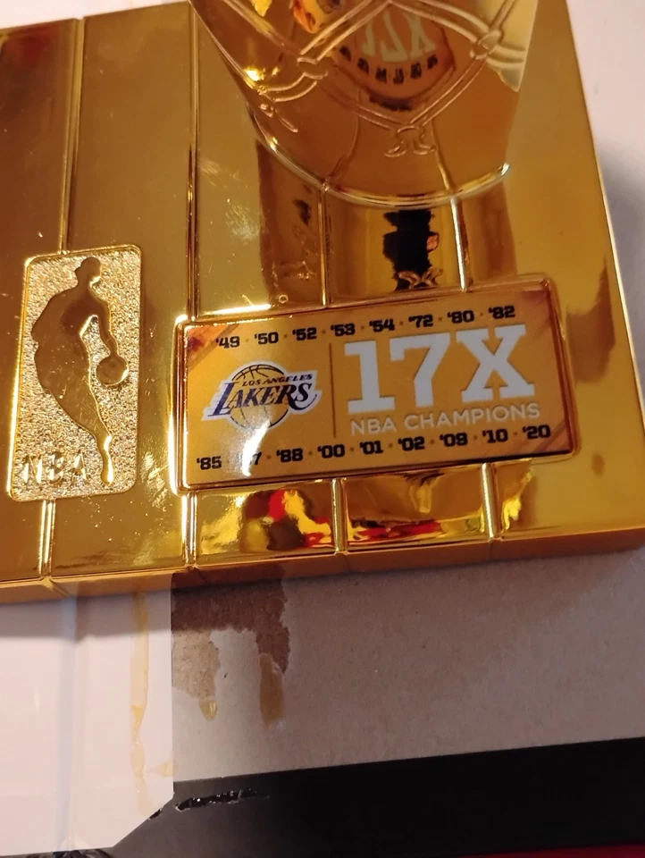 Réplica de fanáticos Trofeo de los Lakers Firmado Bye Ac Verde ByronScott Michael Cooper Foto 2 de 4