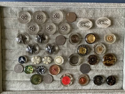 Assortment of 32 vintage Perspex/ Lucite buttons | eBay UK