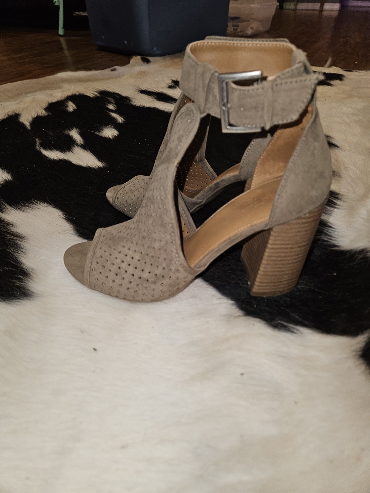 Universal Thread Hannah Microsuede Block Heel Pum… - image 4