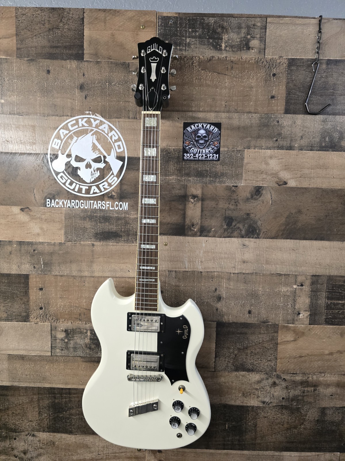 Guild Polara S100 Solidbody Electric Guitar White